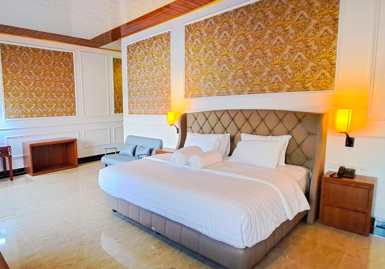 Gili Beachfront Suites غيلي تراوانغان المظهر الخارجي الصورة