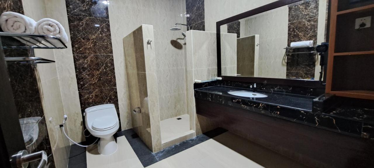 Gili Beachfront Suites غيلي تراوانغان المظهر الخارجي الصورة